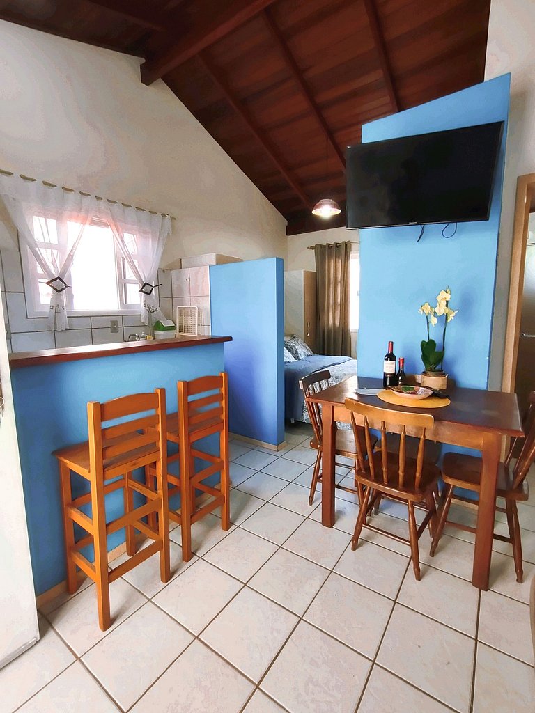 Pedacinho do Mar na Praia de Bombas - Loft 07