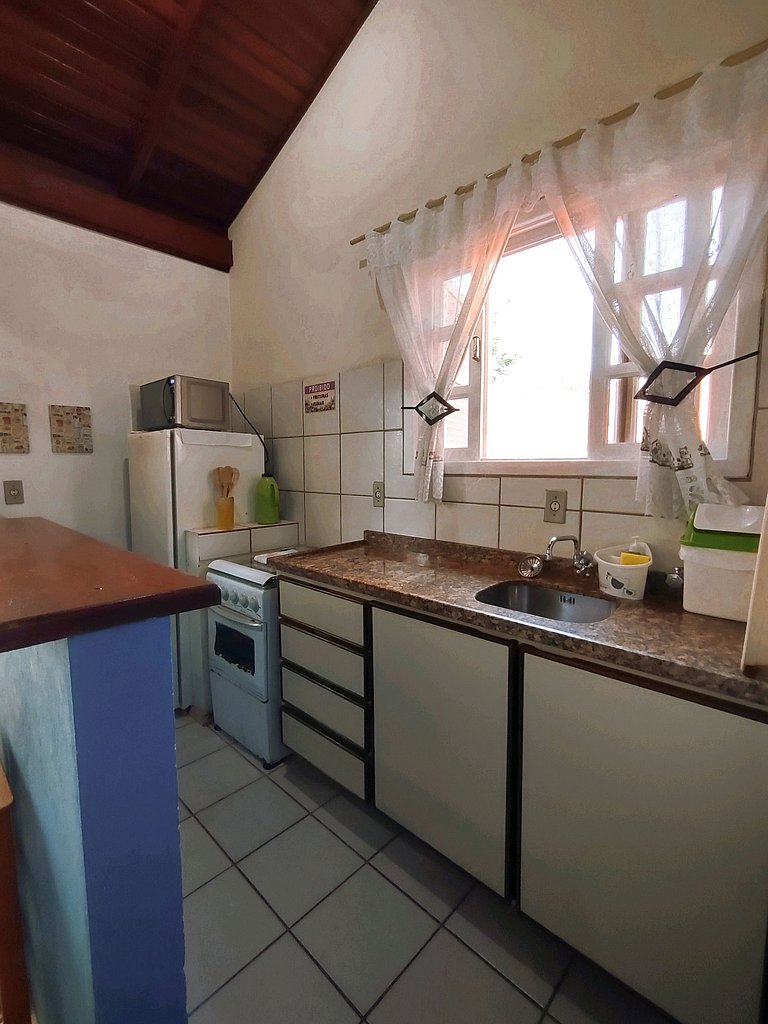 Pedacinho do Mar na Praia de Bombas - Loft 07