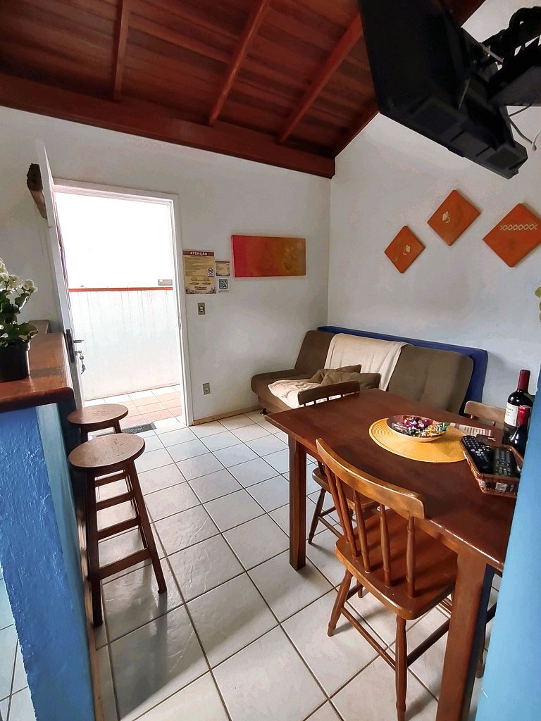 Pedacinho do Mar na Praia de Bombas - Loft 08