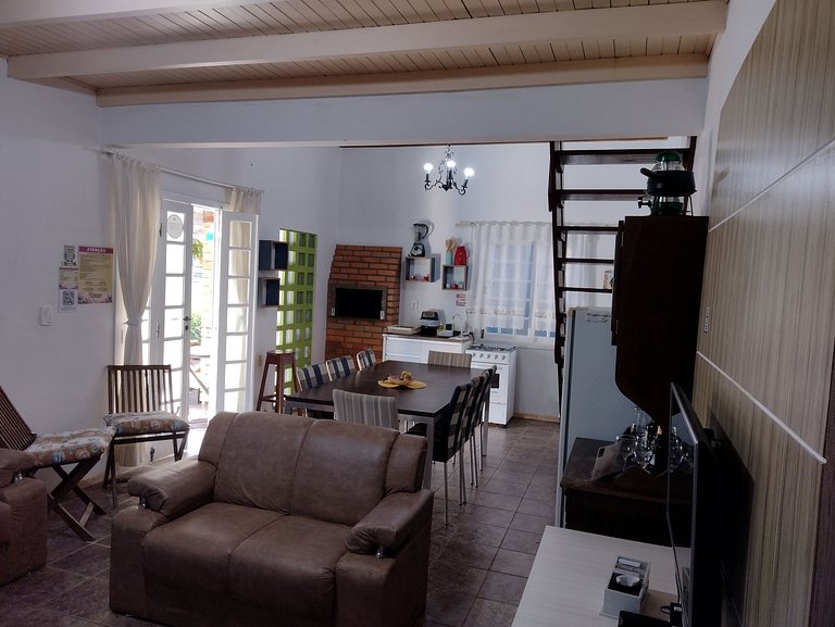 Cantinho do Mar na Praia de Bombas - Estúdio 04 Com Mezanino