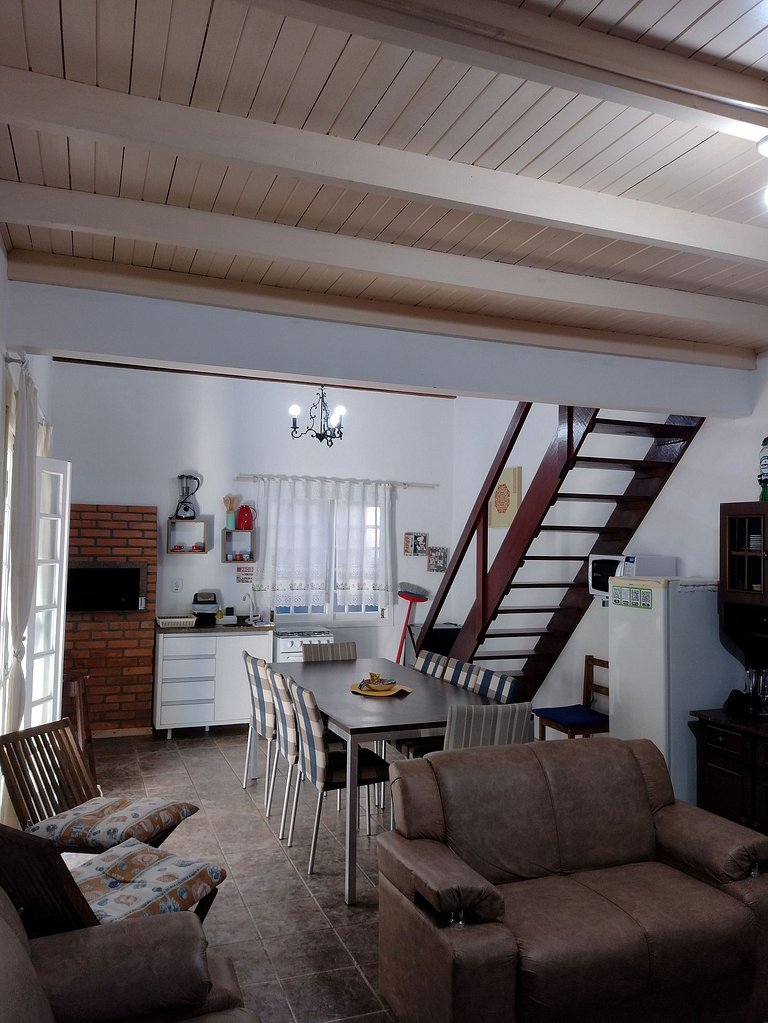 Cantinho do Mar na Praia de Bombas - Estúdio 04 Com Mezanino