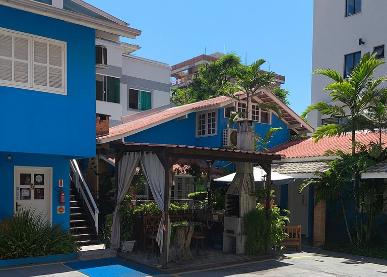 Pedacinho do Mar na Praia de Bombas - Loft 08