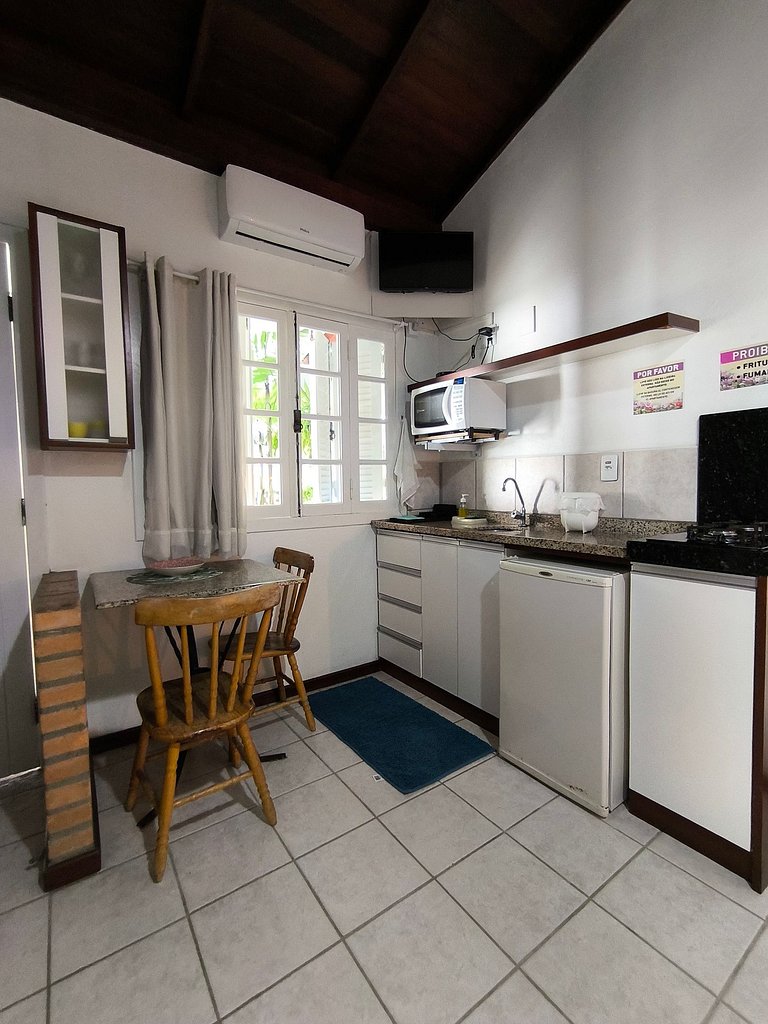 Delicinha do Mar na Praia de Bombas - Loft 02